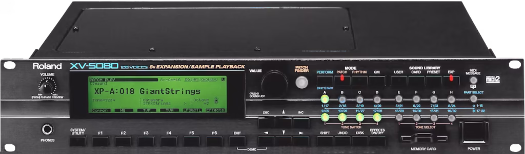 Roland XV-5080: vaizdas iš priekio